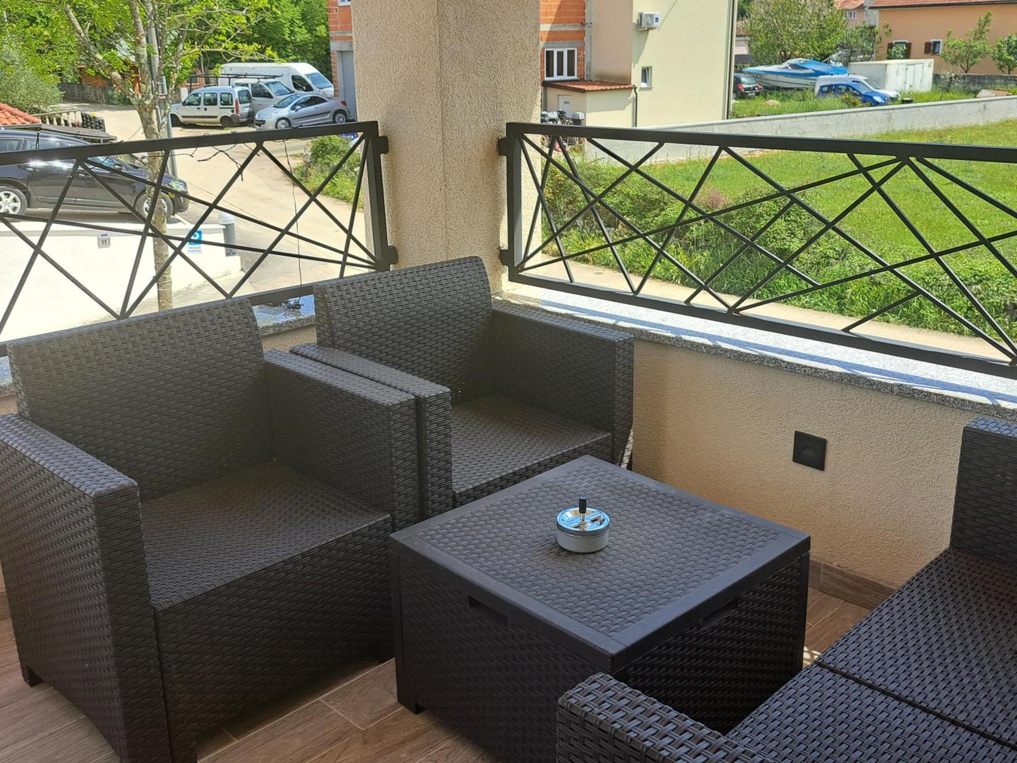 Blue Harmony 2 Apartamento Malinska Exterior foto